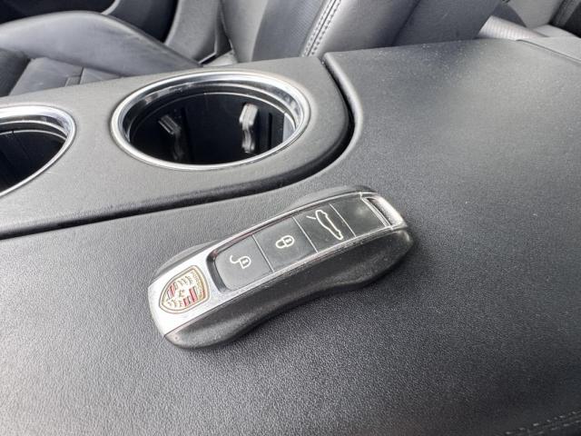 Porsche Panamera image 4