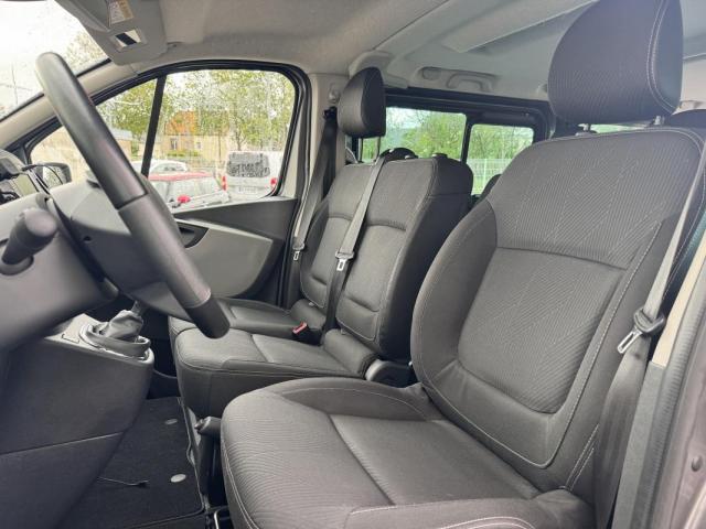 Renault Trafic image 2