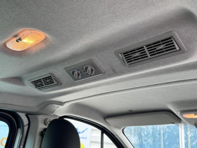 Renault Trafic image 6