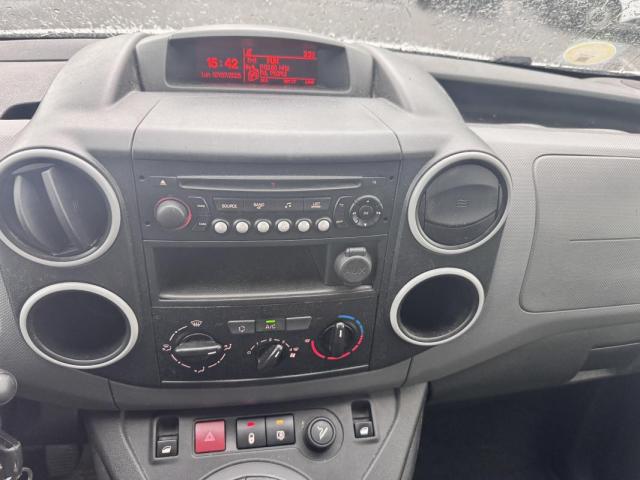 Peugeot Partner image 1