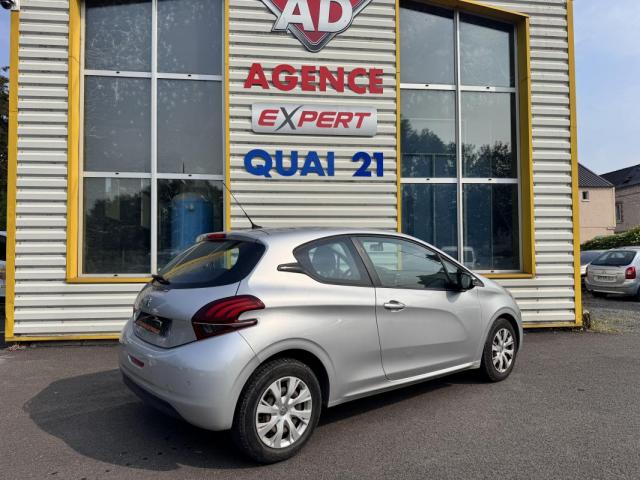 Peugeot 208 image 7