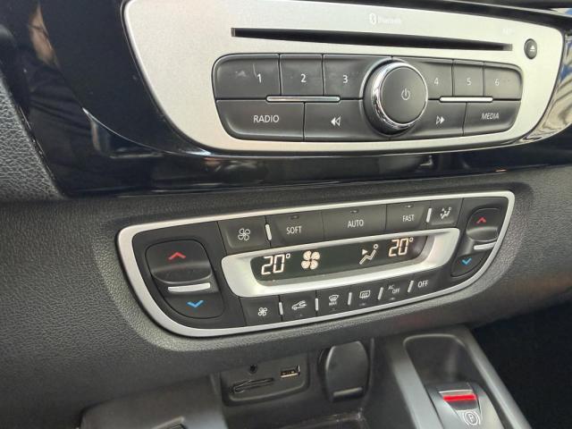 Renault Grand Scénic image 2