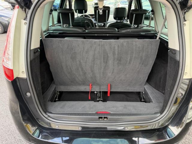 Renault Grand Scénic image 1