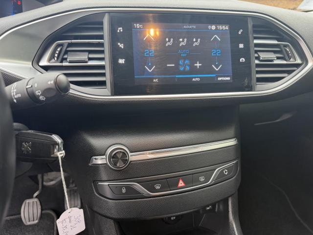 Peugeot 308 image 2