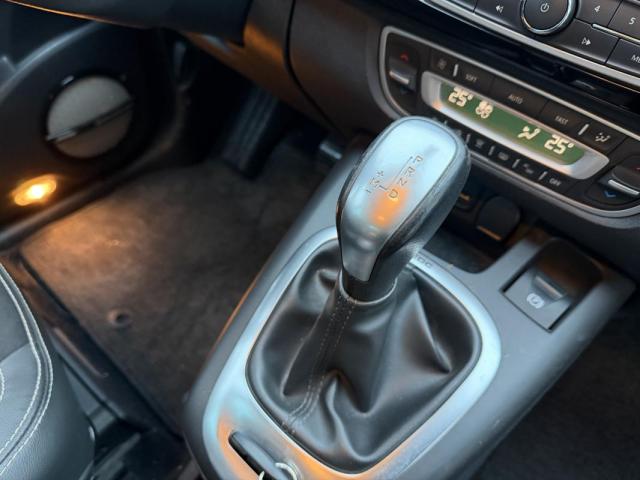 Renault Scénic image 2