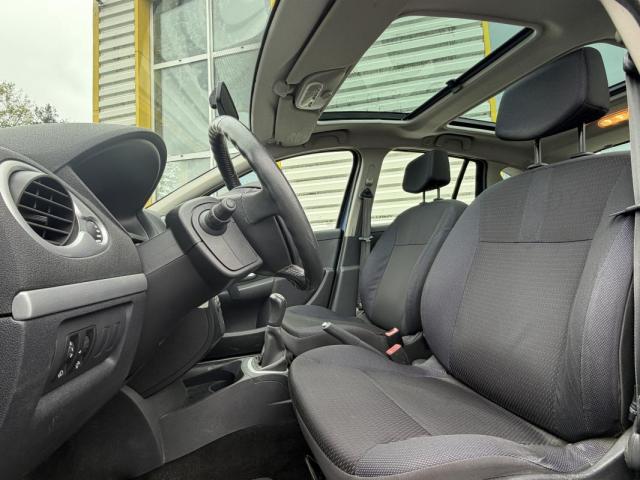 Renault Clio Estate image 5