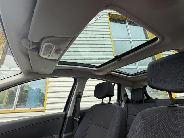 Renault Clio Estate image 1