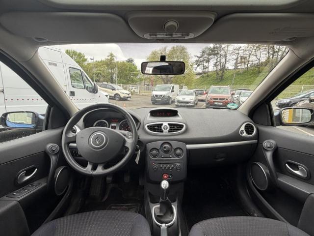 Renault Clio Estate image 6