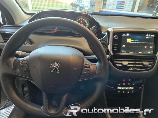 Peugeot 208 image 6