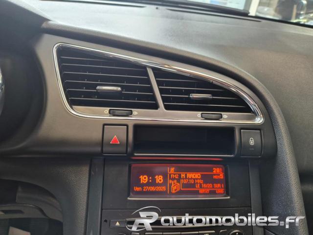 Peugeot 3008 image 2