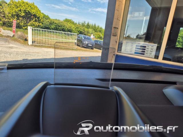 Peugeot 3008 image 8