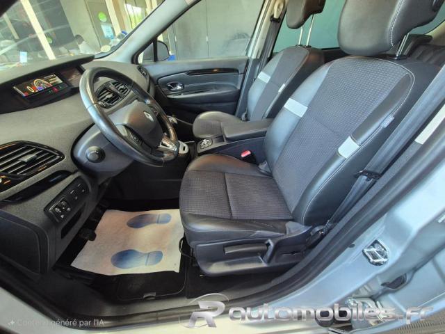 Renault Grand Scénic image 3