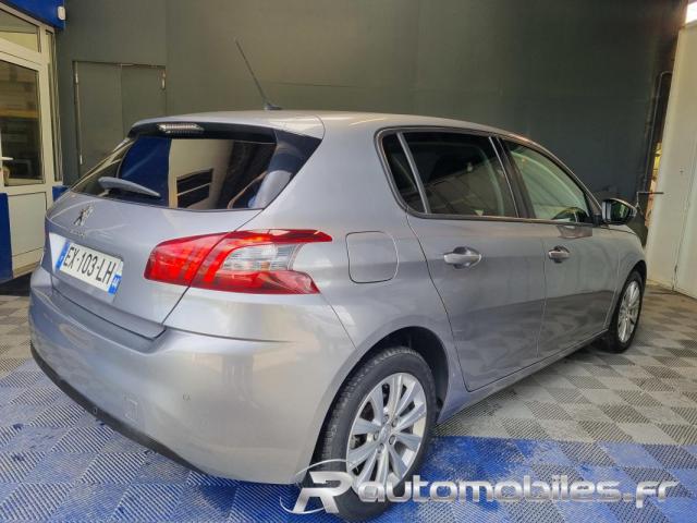 Peugeot 308 image 1