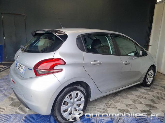 Peugeot 208 image 4