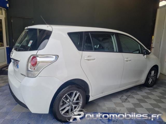 Toyota Verso image 1
