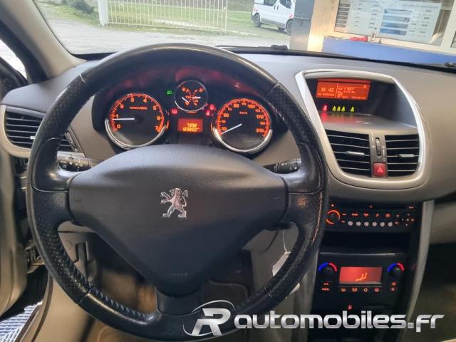 Peugeot 207 image 7