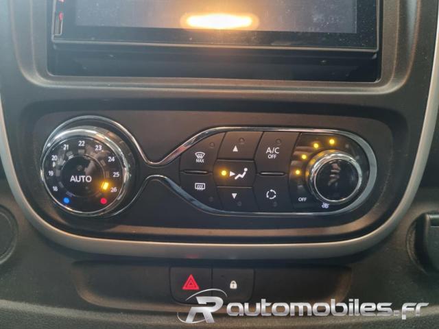 Renault Trafic image 8