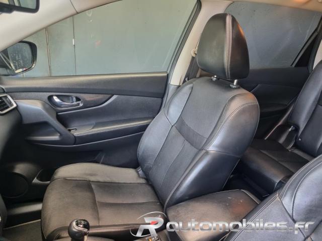 Nissan X-Trail image 2