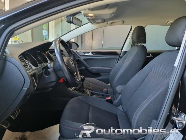 Volkswagen Golf image 9
