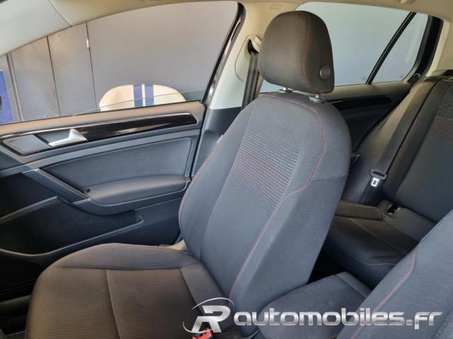 Volkswagen Golf image 6
