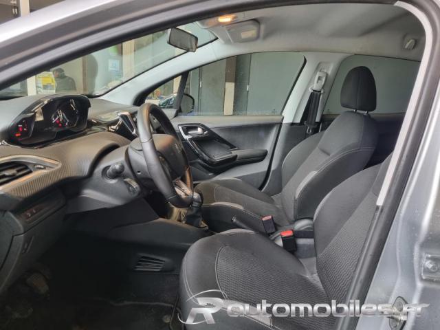 Peugeot 208 image 4