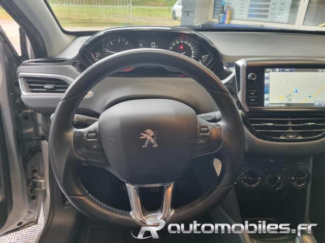 Peugeot 208 image 1