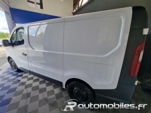 Renault Trafic image 9