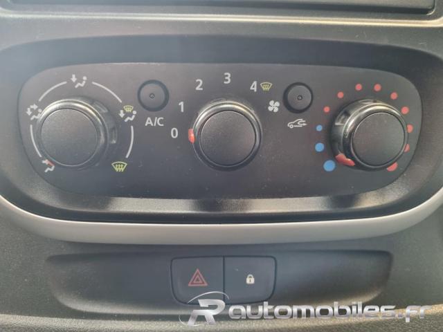 Renault Trafic image 8