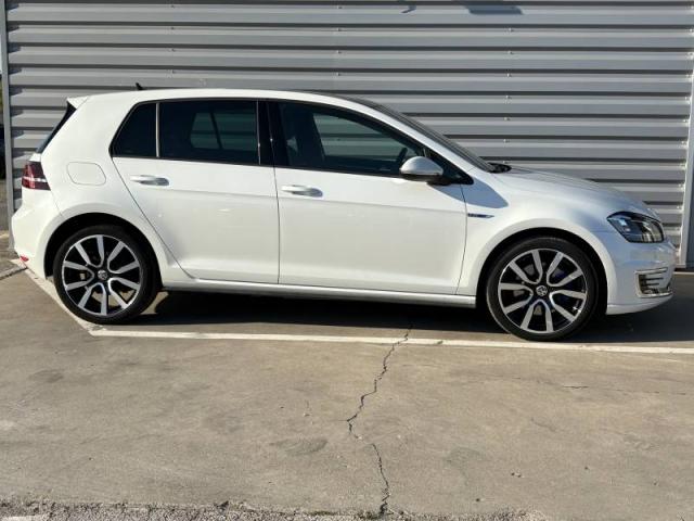 Volkswagen Golf image 2