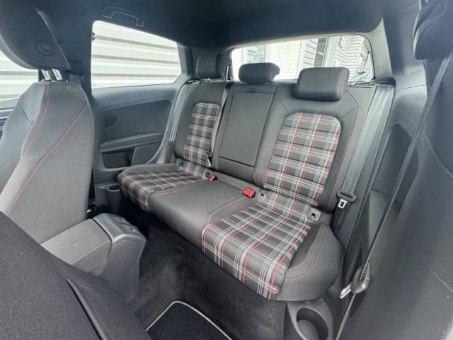 Volkswagen Golf image 5