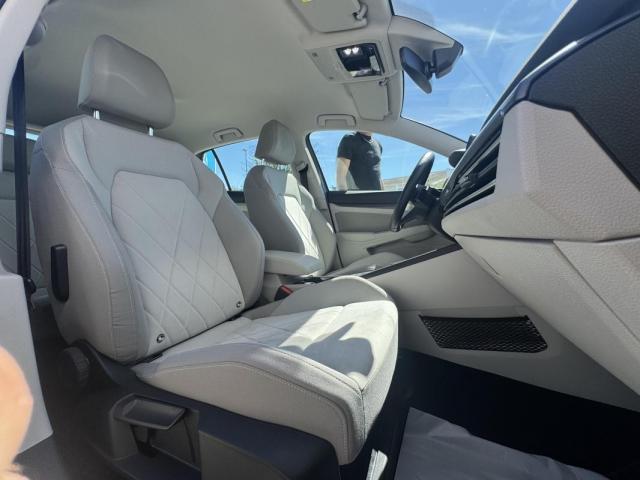 Volkswagen Golf image 9