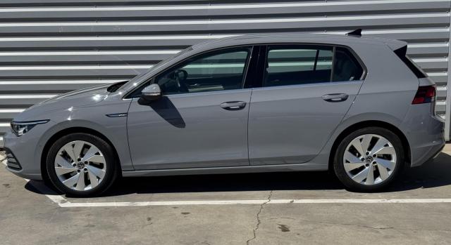 Volkswagen Golf image 6