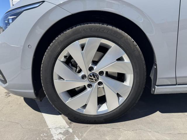 Volkswagen Golf image 8
