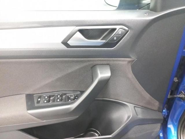 Volkswagen T-Roc image 3