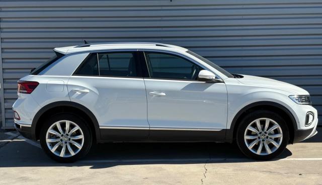 Volkswagen T-Roc image 3