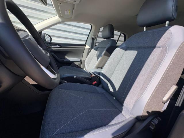 Volkswagen T-Cross image 2