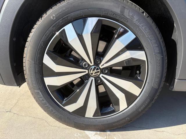 Volkswagen T-Cross image 3