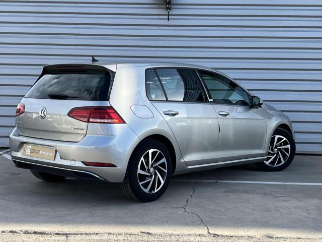 Volkswagen Golf image 8