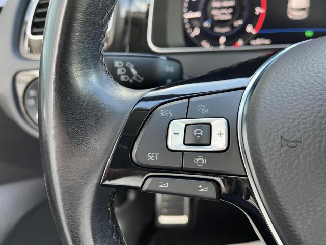 Volkswagen Golf image 9