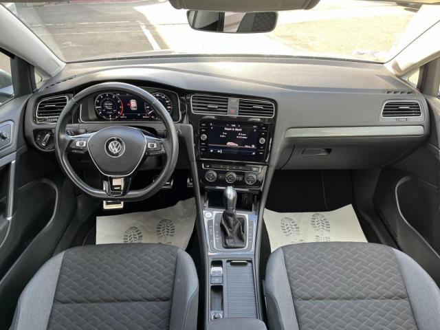 Volkswagen Golf image 4