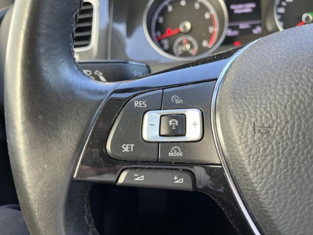 Volkswagen Golf image 6
