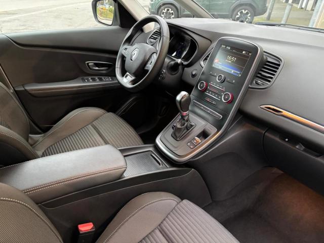 Renault Scénic image 9