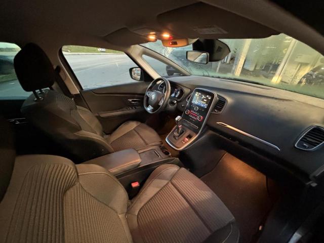 Renault Scénic image 2