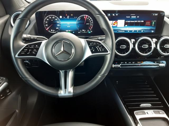 Mercedes Benz Gla image 3