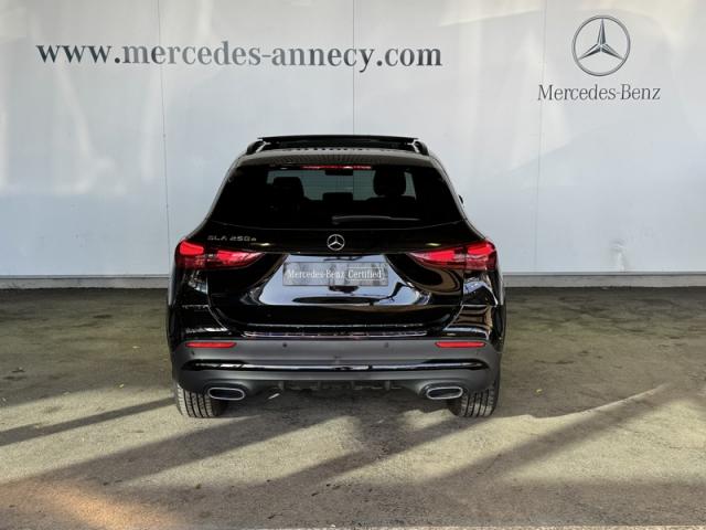 Mercedes Benz Gla image 1