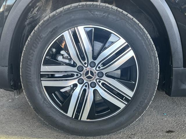 Mercedes Benz Eqa image 9