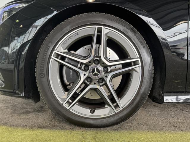 Mercedes Benz Cla image 5