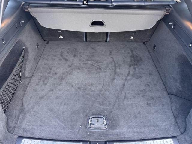 Mercedes Benz Eqc image 5