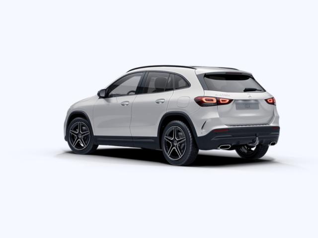 Mercedes Benz Gla image 2