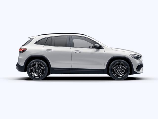 Mercedes Benz Gla image 1